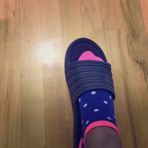 I am selling some Walmart shoes